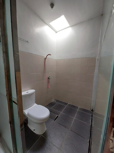 Bathroom 4