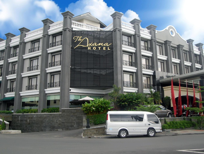 Exterior 7