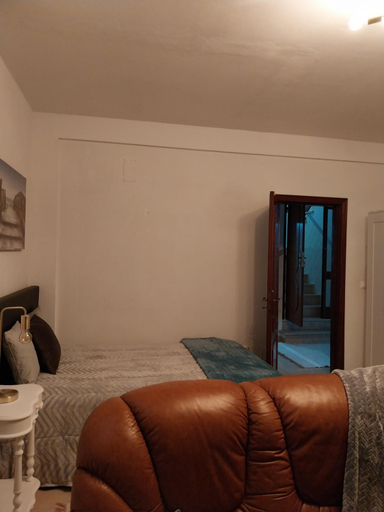 Others 4, Casa Branca Pinhal, Nazaré