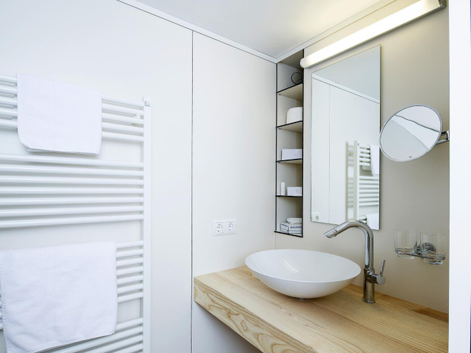 Bathroom 4