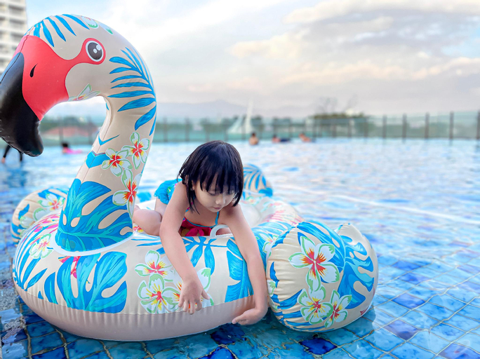 Swimming Pool 7