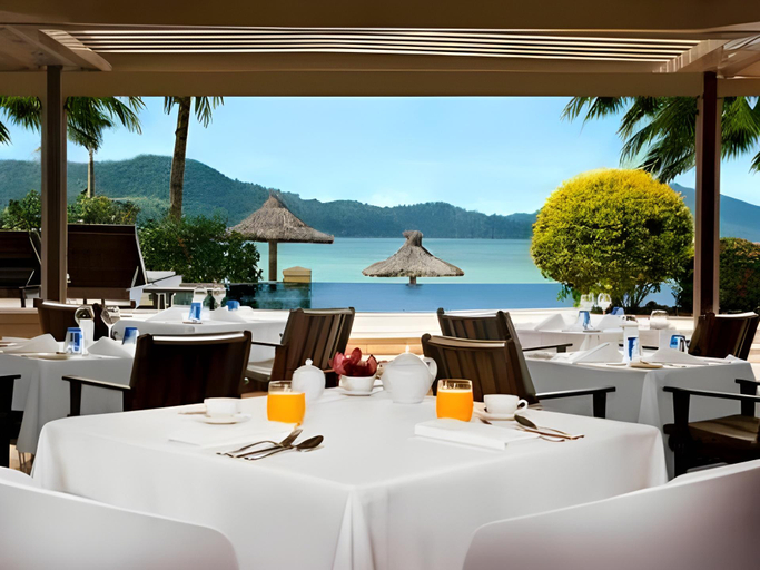 Food & Drinks 5, Hamilton Island Beach Club Resort, Whitsunday