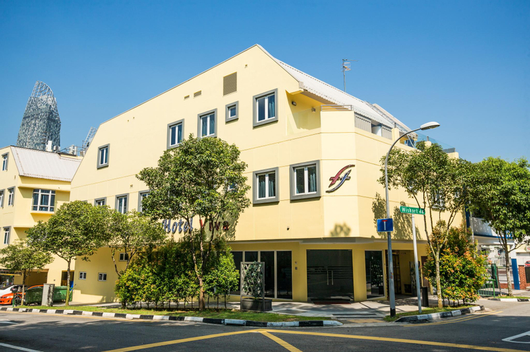 Exterior 1