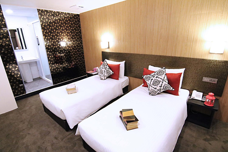 Bedroom 8