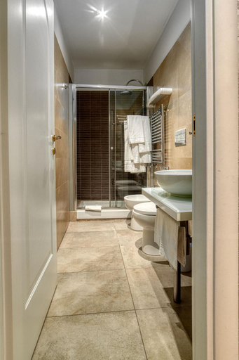 Others 5, TREVI luxury with terrace, Rome