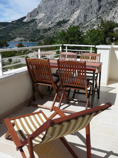 Others 2, Apartments Lianto, Podgora