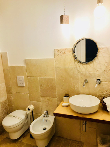 Bathroom 4, Relais Trulli Le Icone, Brindisi
