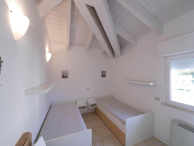 Bedroom 11