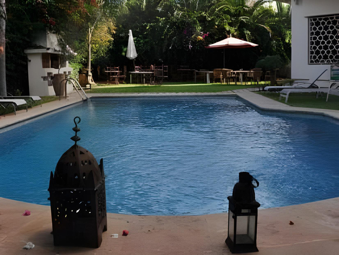 Others 5, Riad Alhambra, Skhirate-Témara