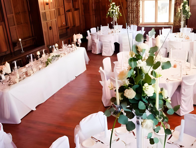 Food & Drinks 5, Chateau Rhianfa, Anglesey