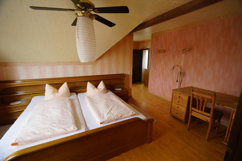 Bedroom 2, Gemundener Hof, Rhein-Hunsrück-Kreis