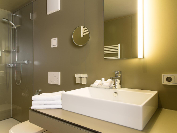 Bathroom 11