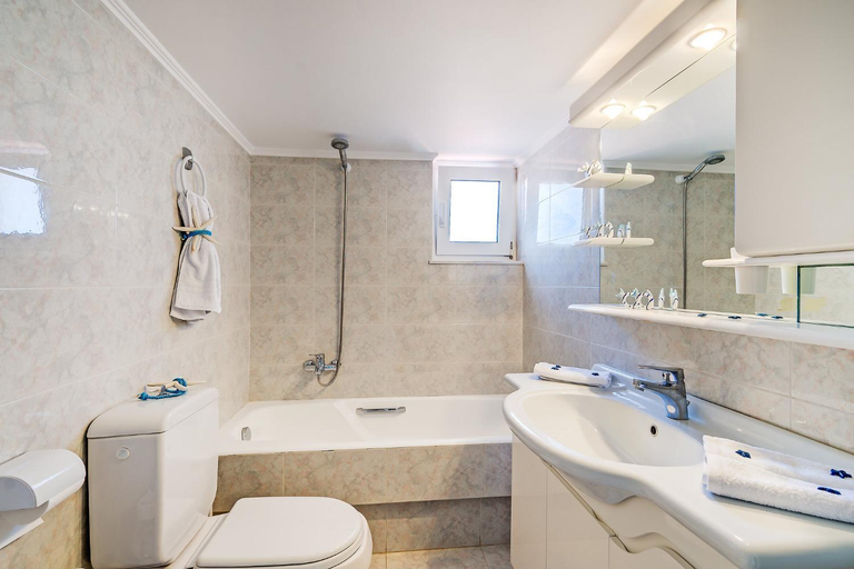 Bathroom 3, Villa Vamagia BY APOKORONAS-VILLAS, Crete