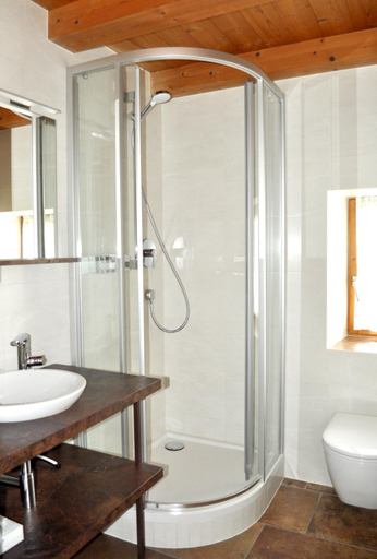 Bathroom 6