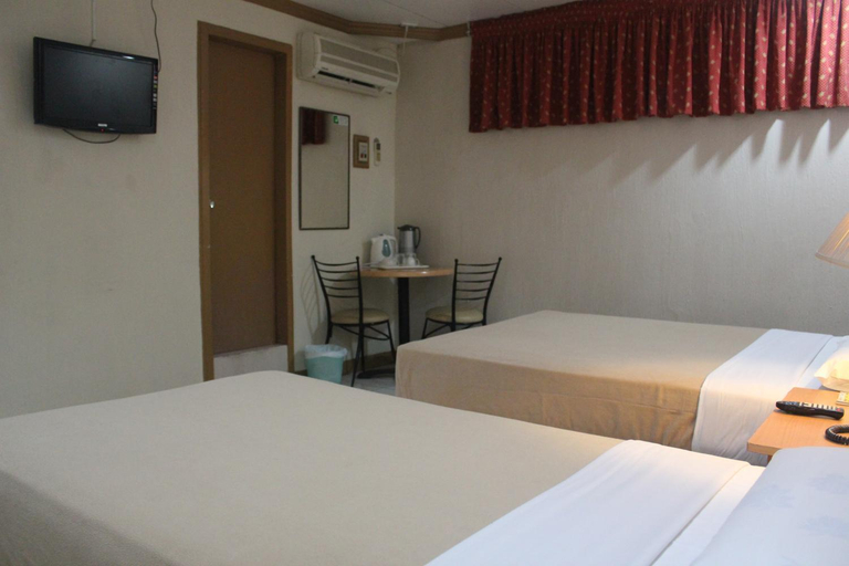 Bedroom 12