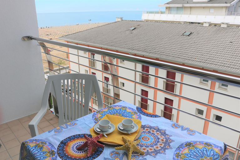 Others 5, Beach front apartment with sea view, Venezia
