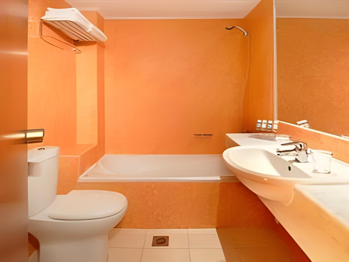 Bathroom 5, Hotel Platanista, South Aegean
