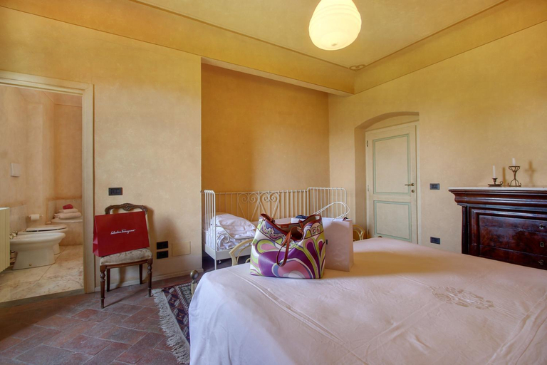 Bedroom, Villa Chiara - Homelike Villas, Florence
