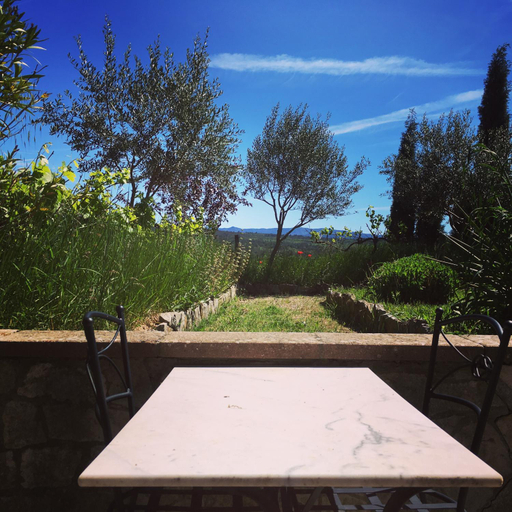 Others 4, Pierre de Lune, Var