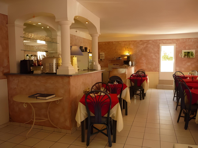 Food & Drinks 3, Hotel La Tuiliere, Bouches-du-Rhône