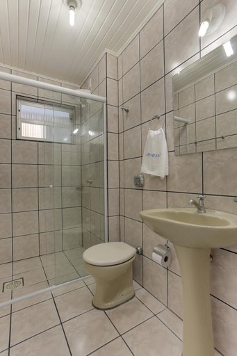 Bathroom, Marazul Apart Hotel II, Florianopolis