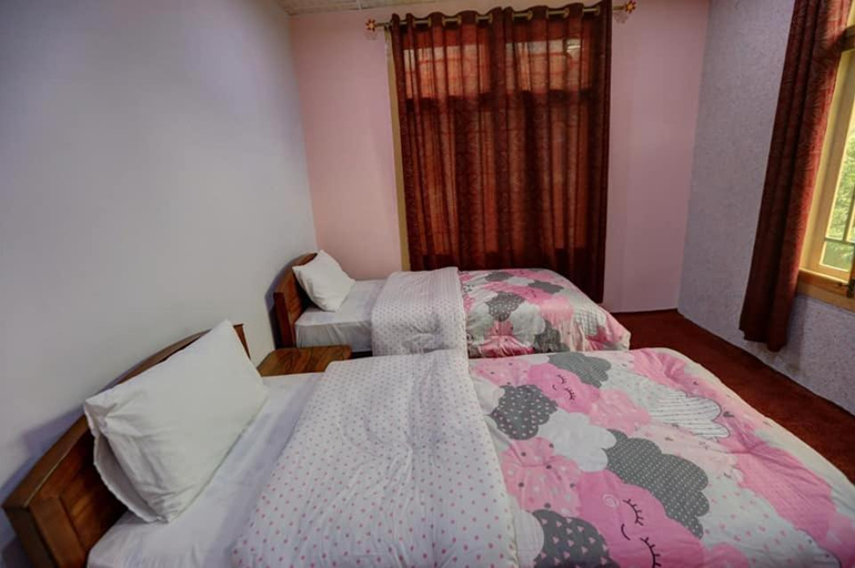 Bedroom 2, Masakali Family Guest House, Northern Areas