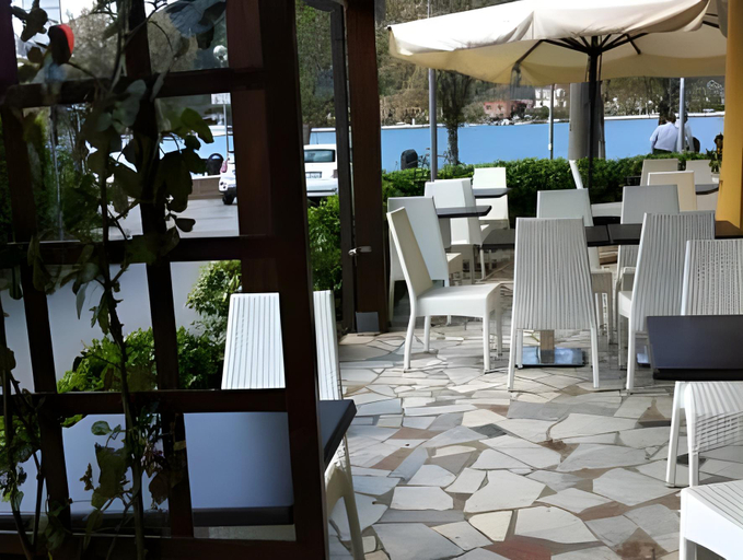 Food & Drinks 5, Maison del Magra, La Spezia