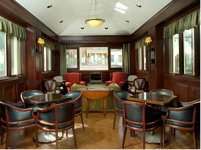 Others 5, Poste Montane Lodge by East West, Eagle