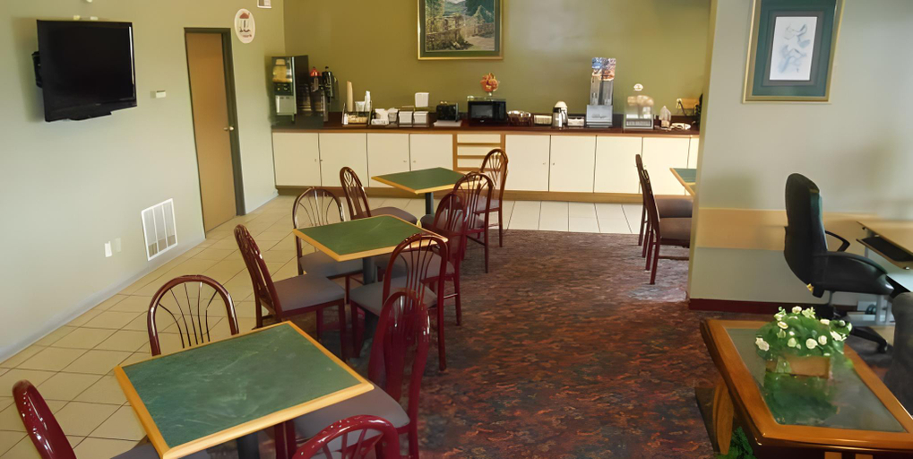 Public Area, AmeriStay Inn, Buchanan