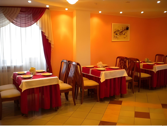 Food & Drinks 2, Hotel Aviator, Vysokogorskiy rayon