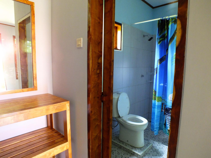 Bathroom 10