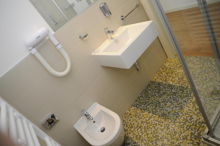 Bathroom 3, Energy Hotel, Trento