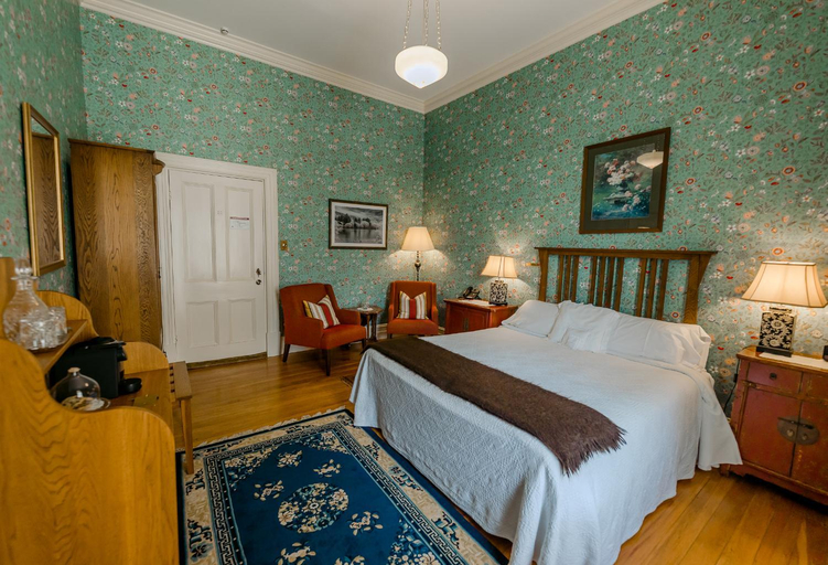 Bedroom 9