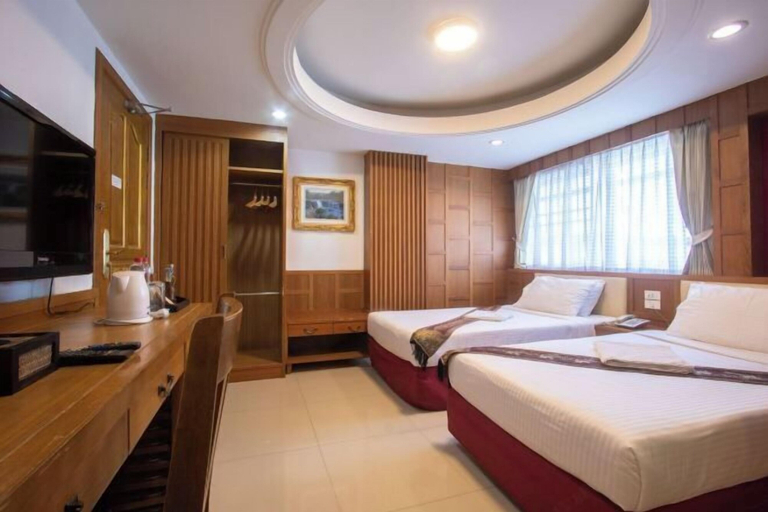Bedroom 16
