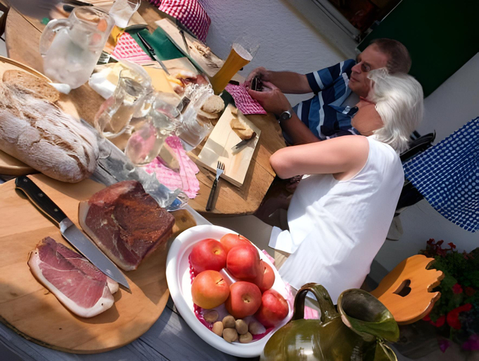 Food & Drinks 5, Almhutte & Skihutte Kohlerhaus, Bludenz