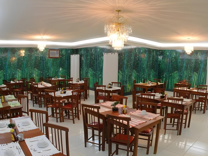 Food & Drinks 2, Hotel Bonsai, Bonito