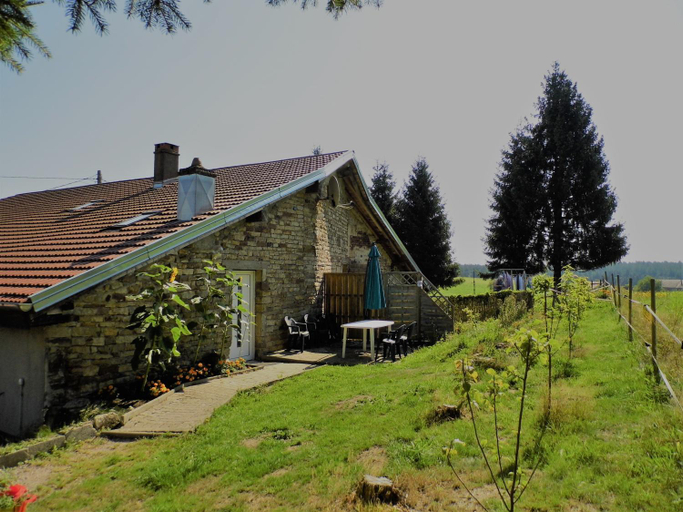 Exterior 2