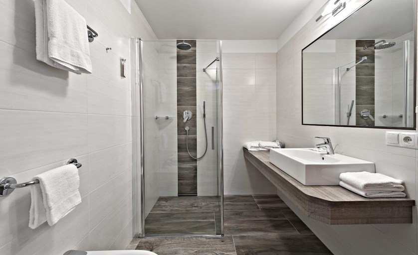 Bathroom 3, Hotel Pfandleralm, Bolzano