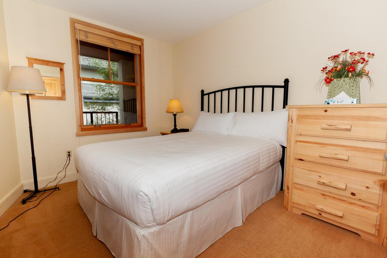 Bedroom 10