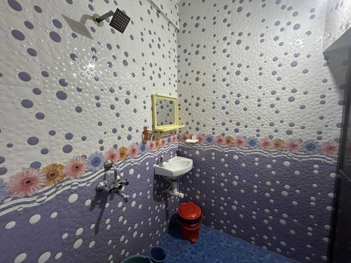 Bathroom, The Blackbuck Ashwem, North Goa