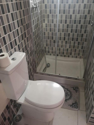 Bathroom 5
