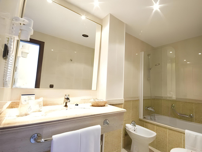 Bathroom 5, CM Playa del Moro , Baleares