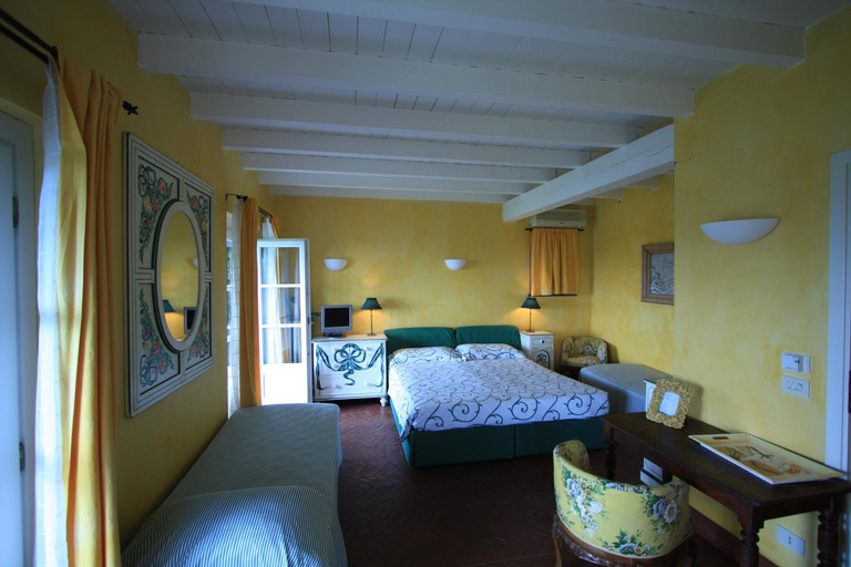 Bedroom 13