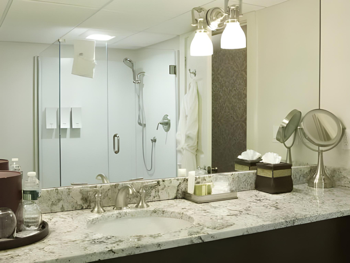 Bathroom 4, Portland Regency Hotel & Spa, Cumberland