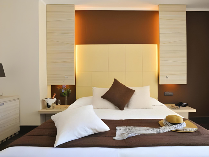 Bedroom 15