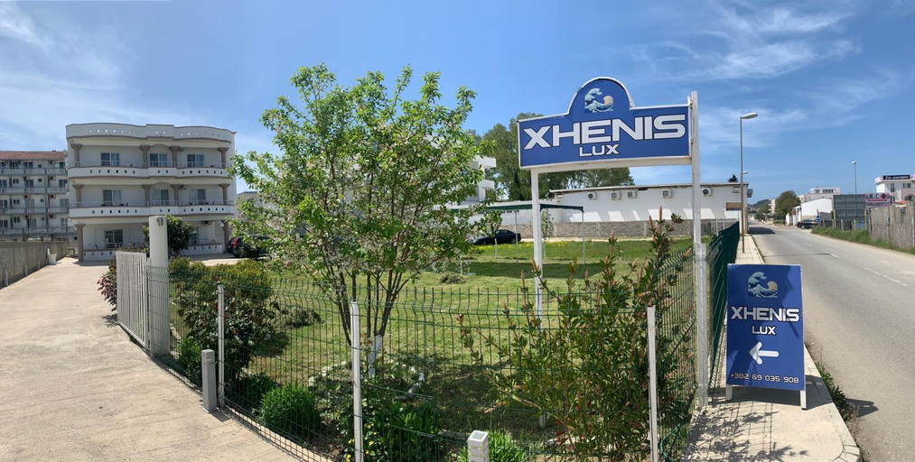 Others 3, Apartmens Xhenis Lux