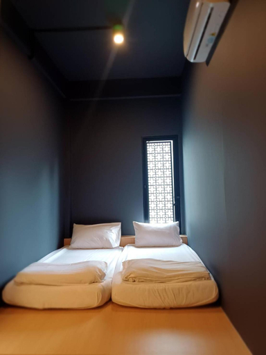 Bedroom 13