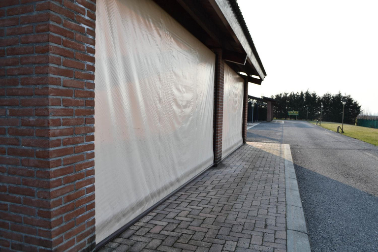 Exterior 15