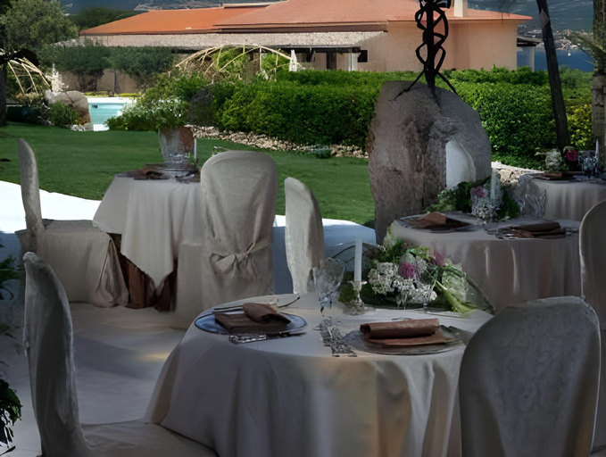 Food & Drinks 5, Hotel Pulicinu, Olbia-Tempio