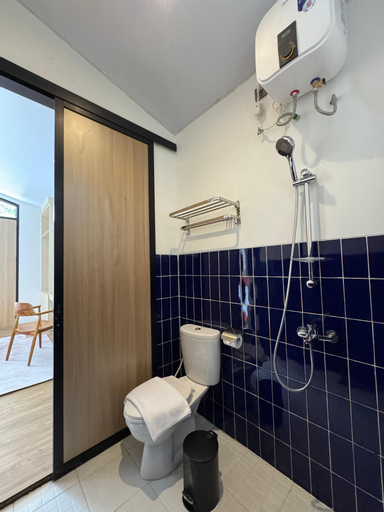 Bathroom 4
